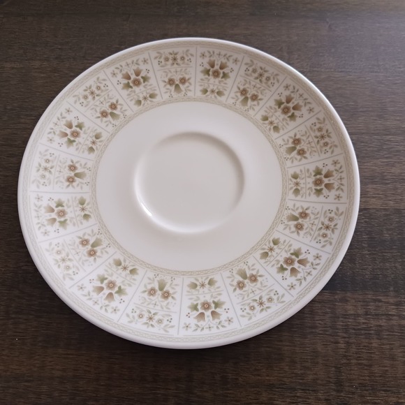 Vintage Royal Doulton Fine Bone China Samarra Flat Cup and Saucer Set - Picture 6 of 9